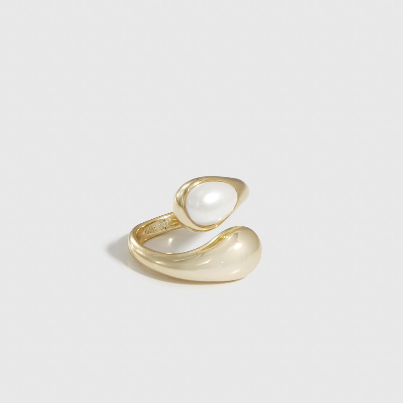 Bague Perle Enveloppante