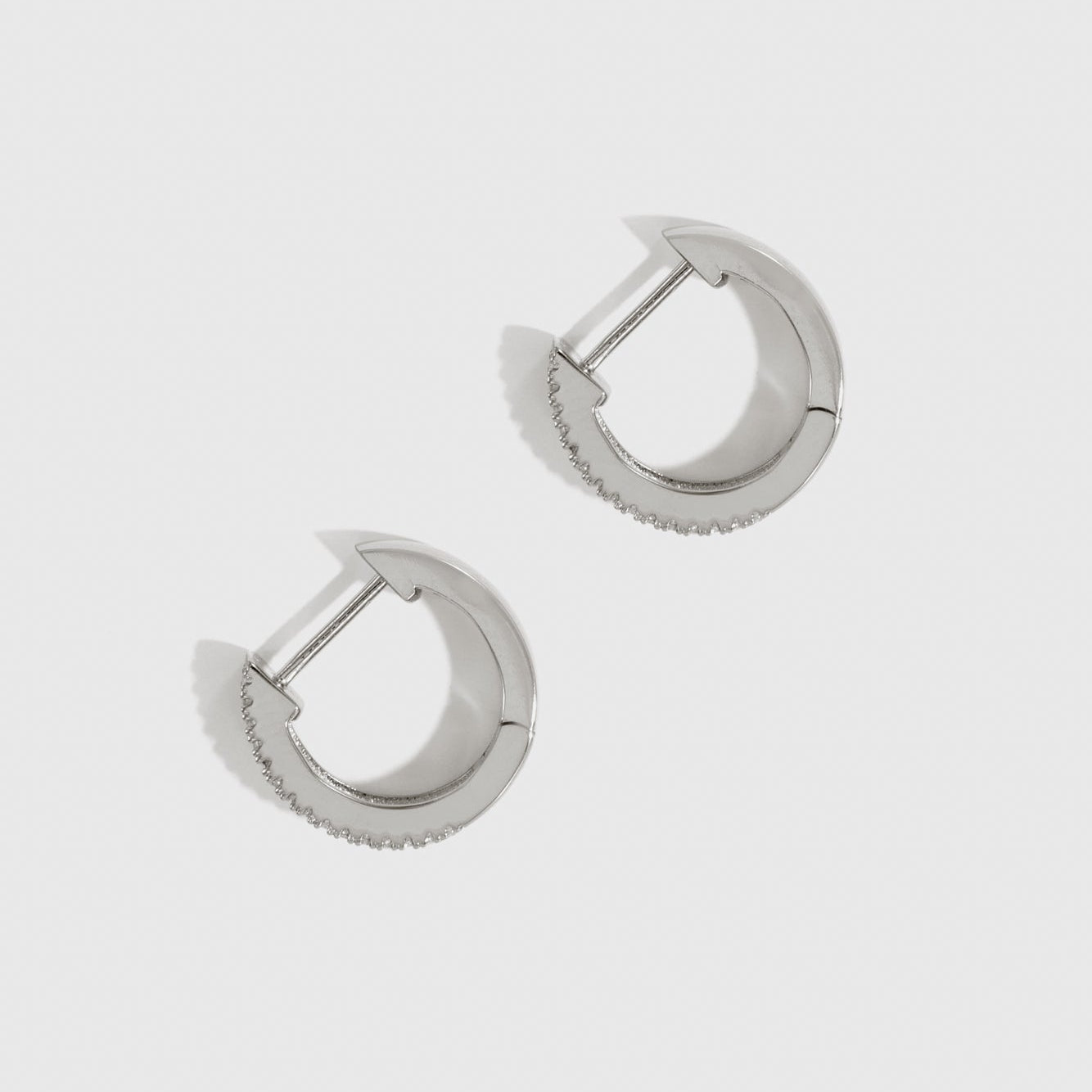 Anneaux Huggies Triple Rangée Pavé