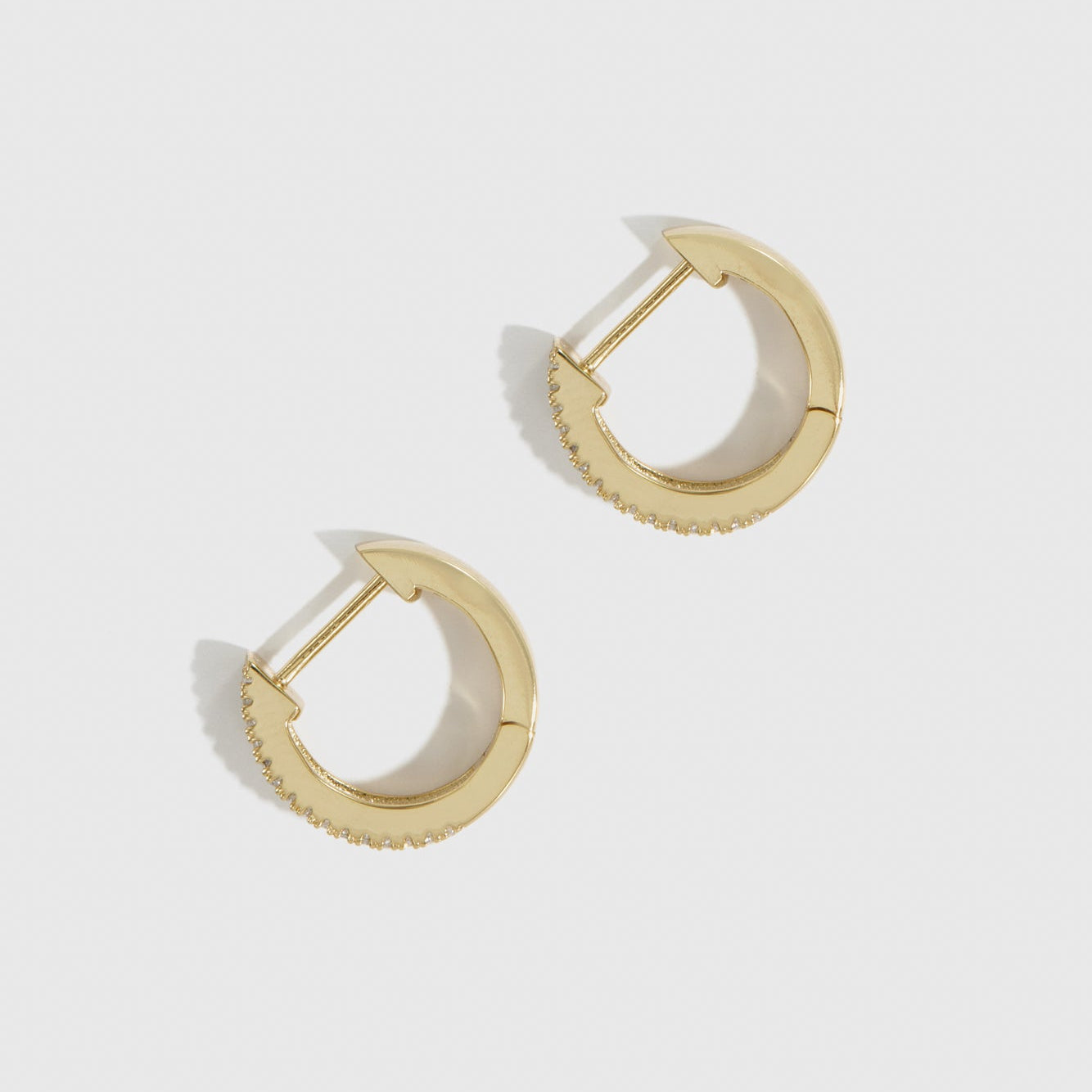 Anneaux Huggies Triple Rangée Pavé