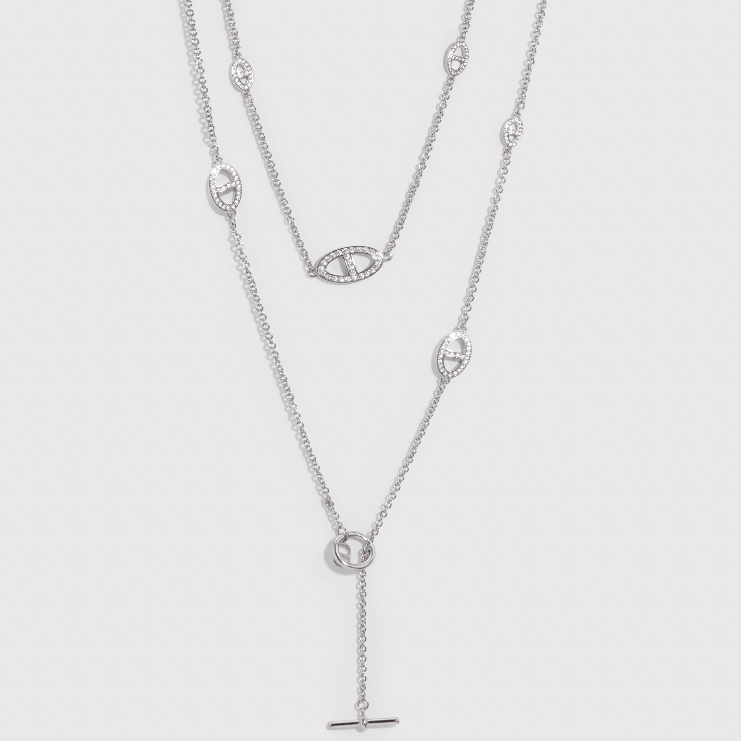 Silver mariner chain necklace with graduating link sizes, shown on a plain background.