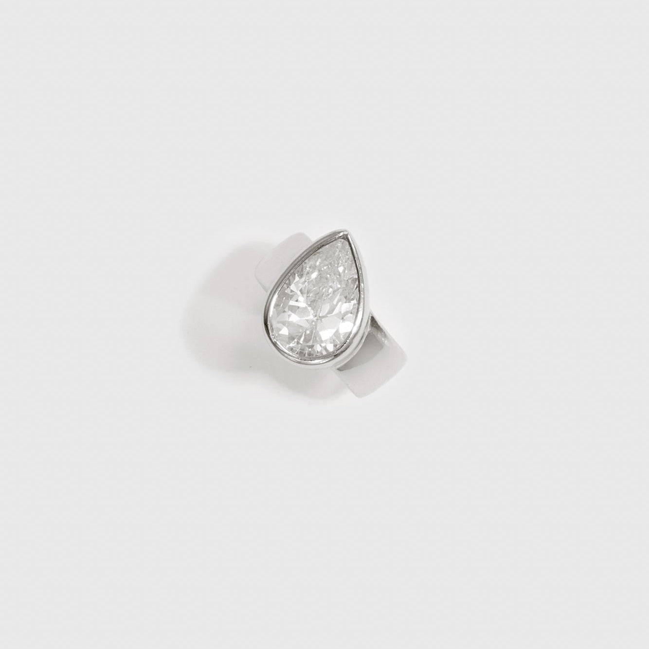 Cuff d'Oreille Solitaire Goutte