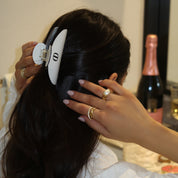 Pince à Cheveux Monogramme