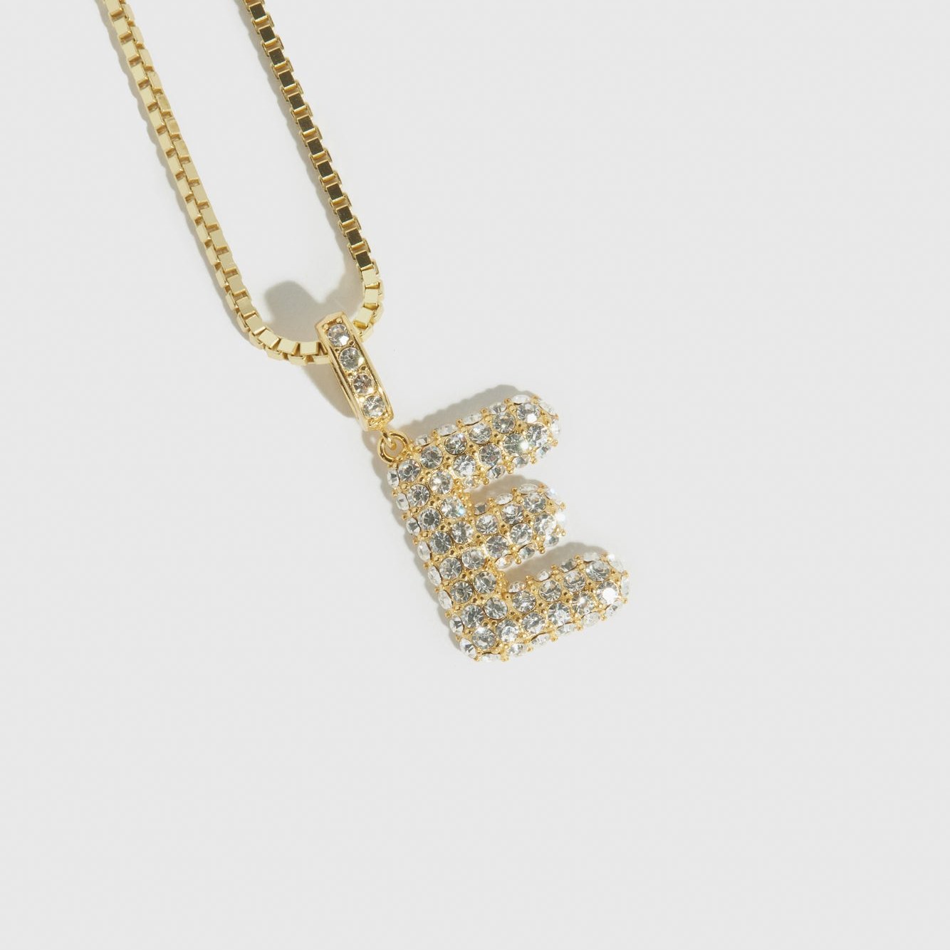 Collier Pendentif Lettre Bulle Pavé