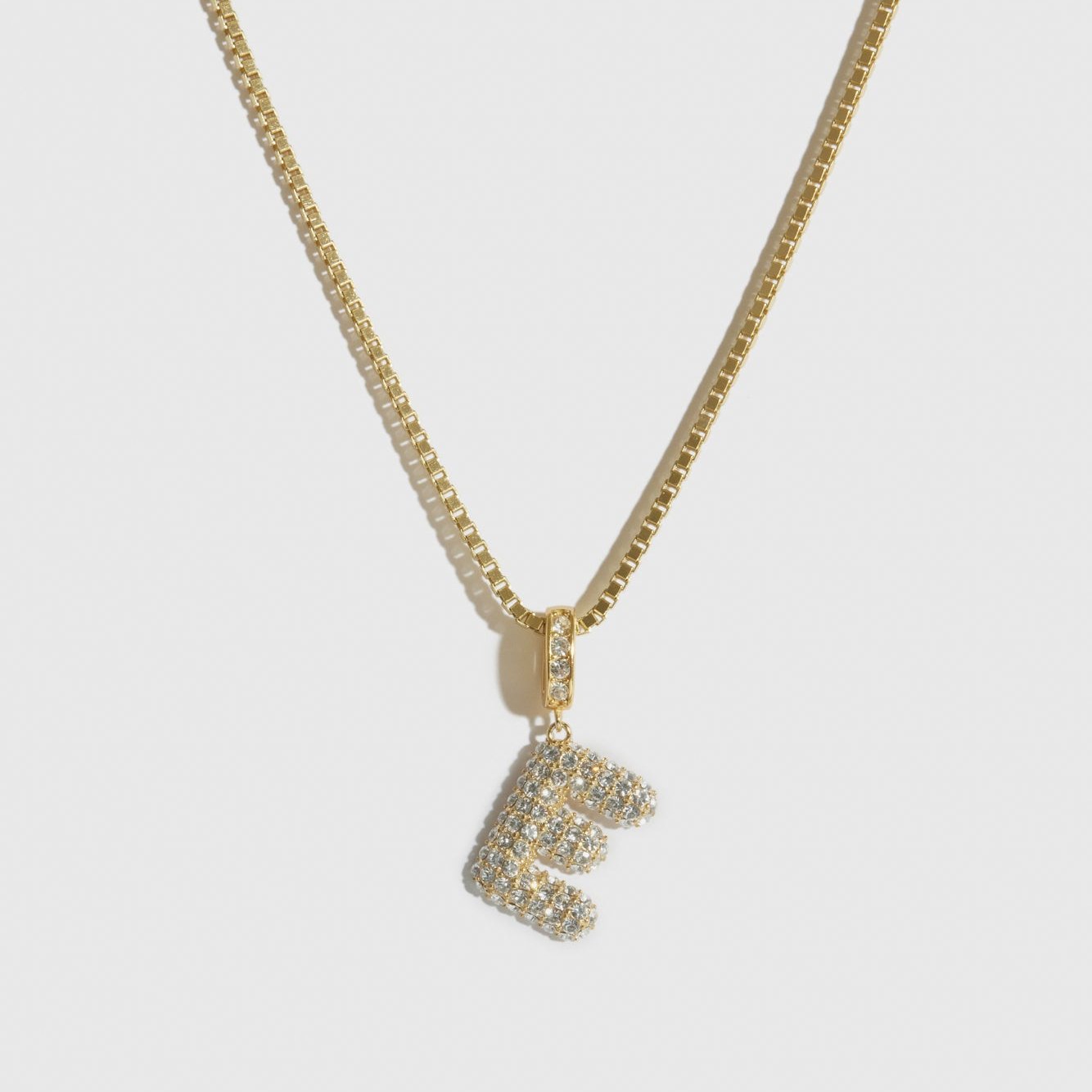 Collier Pendentif Lettre Bulle Pavé