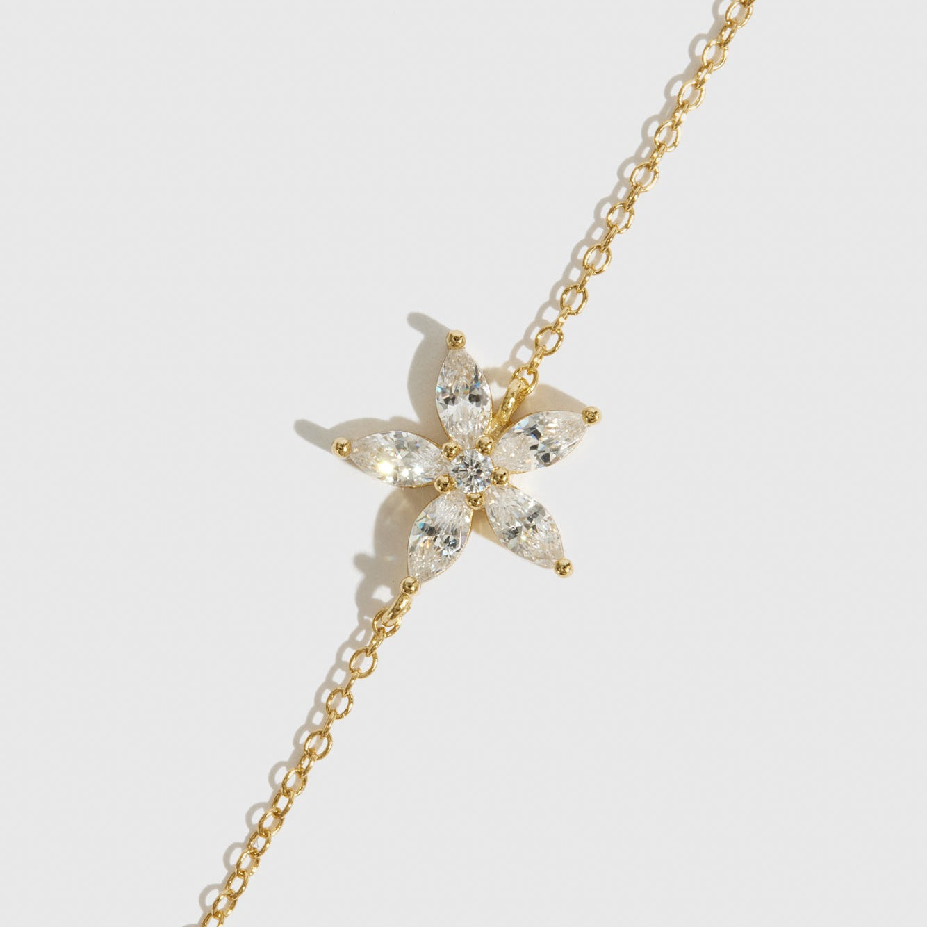 Flower Solitaire Necklace