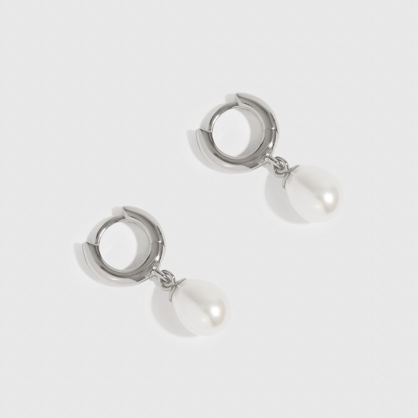Freshwater Pearls Huggie Earrings