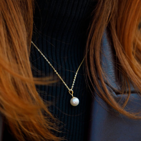 Solitaire Pearl Pendant Necklace