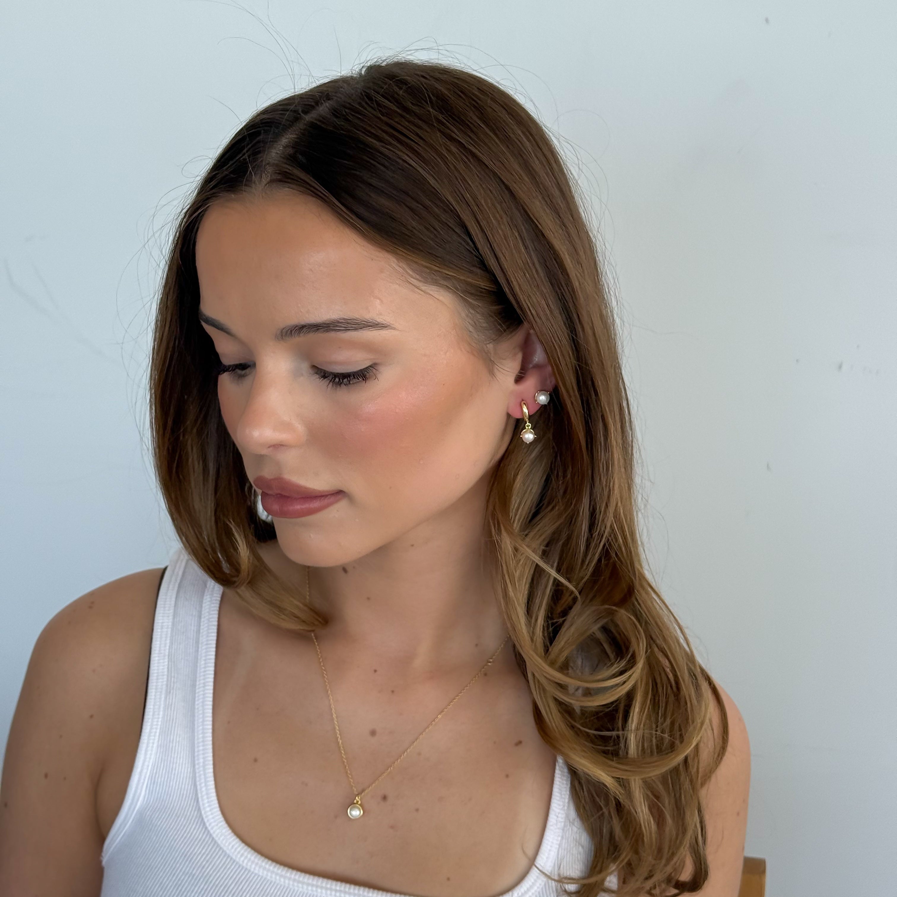 Birthstone Studs Pearl